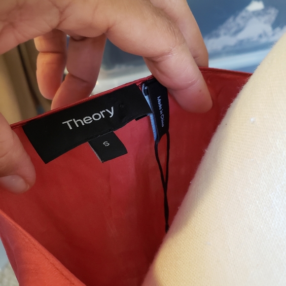 *NEW*Theory shirred tank light cranberry 1… - Picture 12 of 12